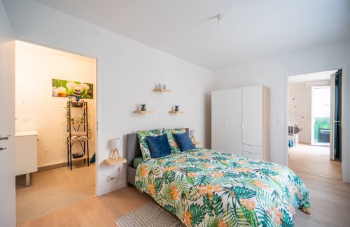 Plateau — Pyramide Apartment | Tropicana - Appt avec terrasse et parking