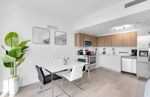St. Petersburg - Clearwater Apartment | Tropicana Field 1 Bed in Downtown With Free Parking