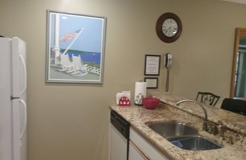 Harbor Springs Condo | Trout Creek #145.great location.includes Nubs Nob ski locker.