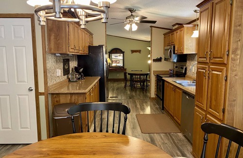 Blairsville House | Trout Creek Bend- CREEK FRONT - 1 mile from Vogel State Park