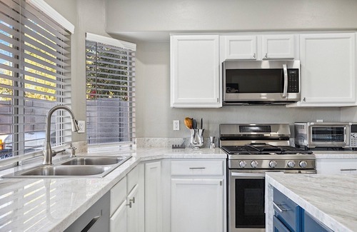 Superstition Springs House | Troy's Retreat * 3BR Home w/Hot Tub & Fire Pit Lounge