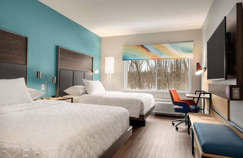Latham Hotel | Tru By Hilton Albany Airport, NY
