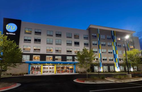Cumberland Hotel | Tru By Hilton Atlanta Galleria Ballpark, GA
