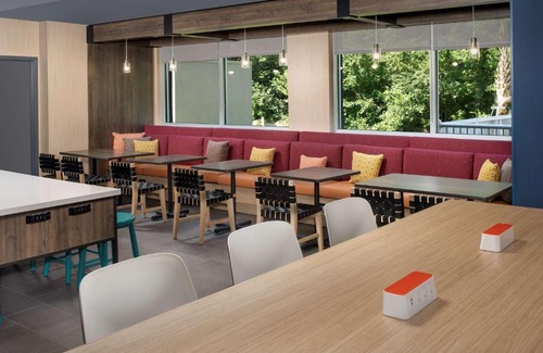 North Charleston Hotel | Tru By Hilton Charleston Ashley Phosphate, Sc