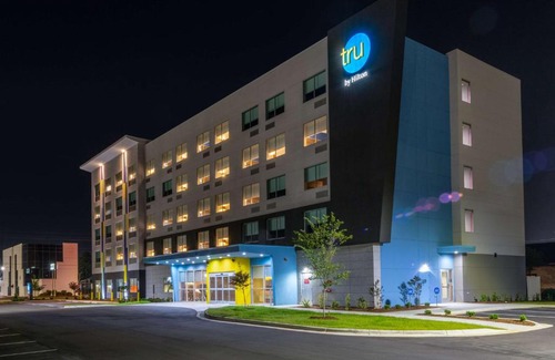 Terry Sanford Hotel | Tru By Hilton Fayetteville Fort Bragg
