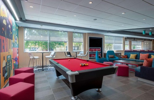 Terry Sanford Hotel | Tru By Hilton Fayetteville Fort Bragg