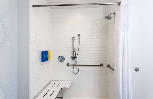 Port Saint Lucie Hotel | Tru by Hilton Port St. Lucie Tradition