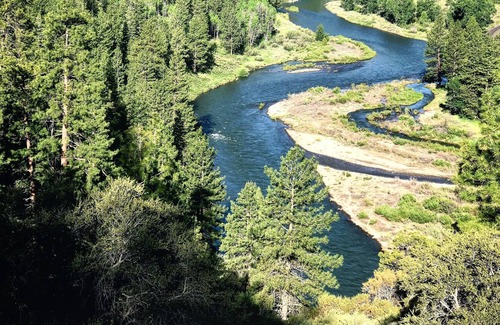 Truckee House | Truckee River Scenic Getaway - fly fishing destination, ski rental & recreation
