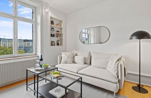 Basel City Centre Apartment | True Basel - Stadtwohnung I Rheinblick