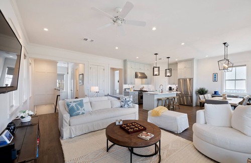 Galveston House | True Beach Bliss in Beachtown Galveston! w/Elevator
