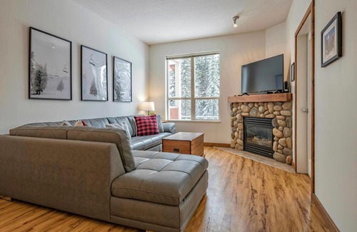 Silver Star Mountain Apartment | True North