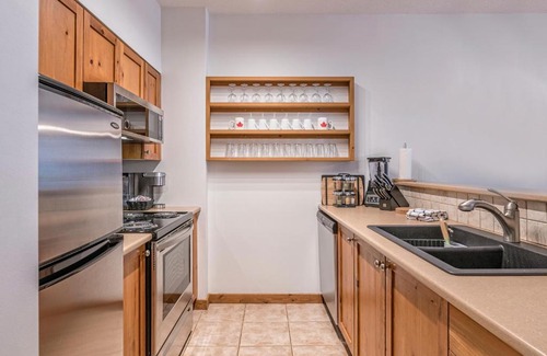 Silver Star Mountain Apartment | True North