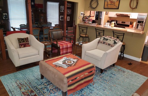 Medical Center District House | True Rest! A home with the spirit of the west. A place you can relax, kick back!