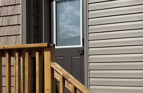 Winnipeg Apartment | Trueserve Elegant 1-Bedroom Basement Suite