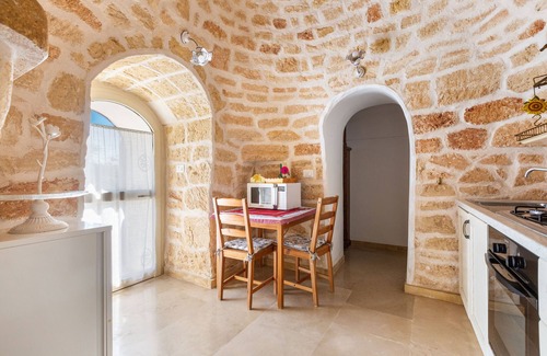 Francavilla Fontana Apartment | Trullo Bouganville by Perle di Puglia