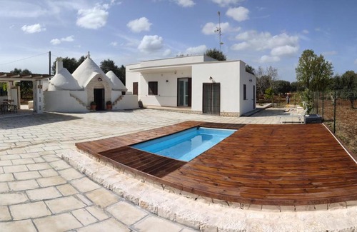 San Vito dei Normanni Villa | Trullo Il Noce..Holiday home