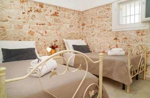 San Michele Salentino House | trullo lantane