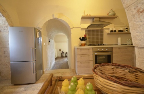 Ceglie Messapica Villa | Trullo Mandorlo Private swimming pool - near Ceglie Ostuni and Martina-Valle D'Itria
