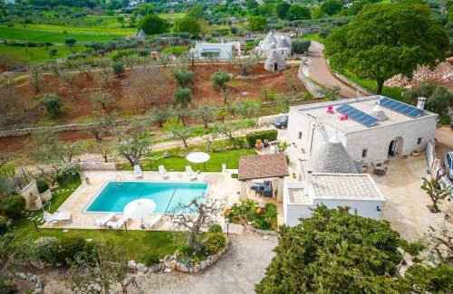 Locorotondo House | Trullo Paradise Pool