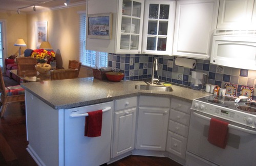 Bahama Village House | Truman Annex: The Plantation SELF CATERING beautifully landscaped rear patio