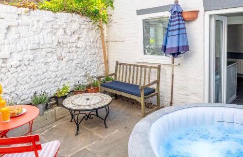 Foulsham House | Truwell by Big Skies Cottages
