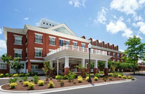 New Bern Hotel | Tryon Riverfront Inn New Bern, Tapestry Collection By Hilton
