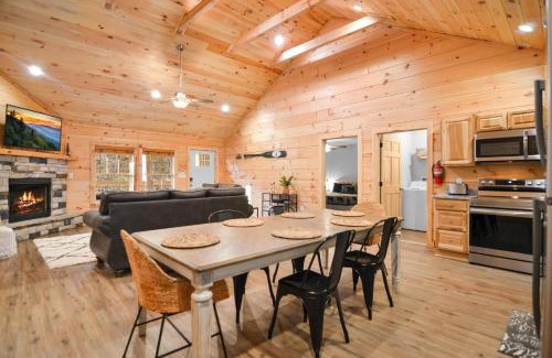 Sevierville House | Tsaliwood Cabin