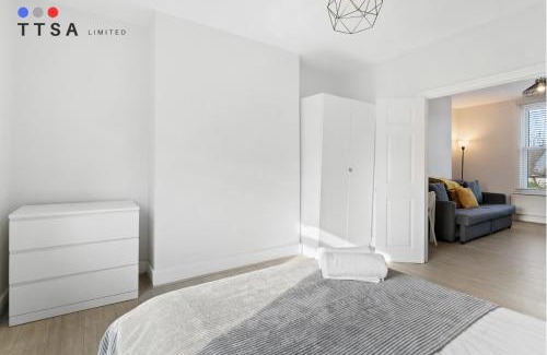 Addiscombe Apartment | TTSA - Essential 1 Bedroom Apartment 2 Croydon