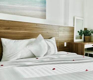 Con Son Hotel | Tuấn Ninh Hotel I