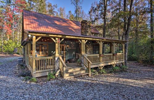 Sautee Nacoochee House | Tubes and Kayaks 5-Acre North Georgia Mtn Retreat