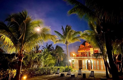 Isla Holbox Apartment | Tucan, 2 King Bedroom at the Beach with Terrace