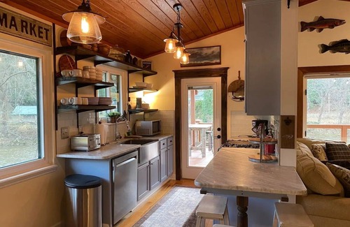 Sylva House | Tuckasegee River House