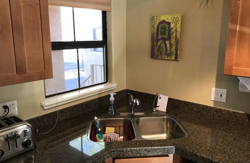 Tucson Condo | Tucson, AZ Condo Vacation Rental Mountain Views