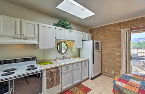 Tanque Verde Apartment | Tucson Casita w/Fireplace: View Animals & Mtns