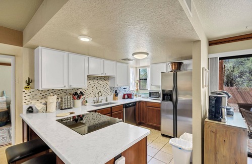 Tucson Condo | Tucson Escapes at Sabino Cnyn King, queen, office, pets, pool, and pickle ball