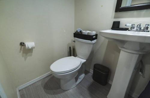 West Somerville House | Tufts 4BDR-15-MIN to Harvard&Boston-Free Parking