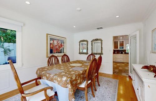 Beverly Hills House | Tullis Charm