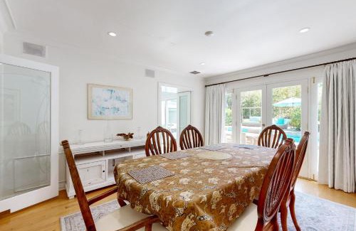Beverly Hills House | Tullis Charm