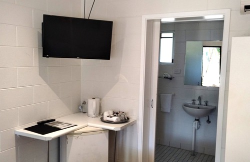 Tully Hotel | Tully Motel