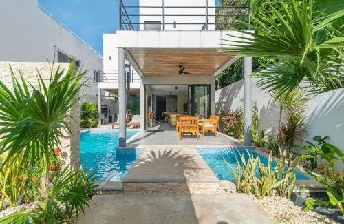 La Veleta Villa | Tulum Private Villa Karol For10-BBQ-5 Beds-Pool-Parking