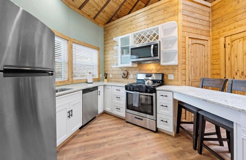 Cherokee Cabin | Tumbling Brook: Romantic Luxury Yurt Getaway in the Smoky Mountains