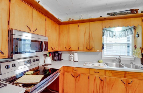 Tumbling Shoals House | Tumbling Shoals Home w/Private Yard + Grill!