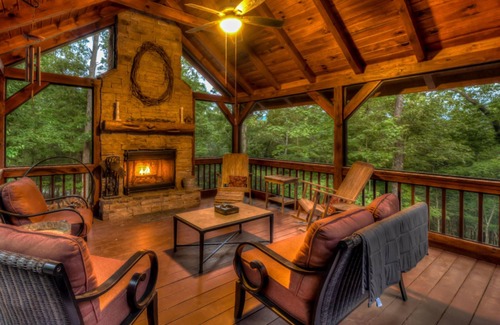 Morganton House | Tumnus Ridge by Escape to Blue Ridge