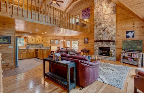 Morganton House | Tumnus Ridge by Escape to Blue Ridge