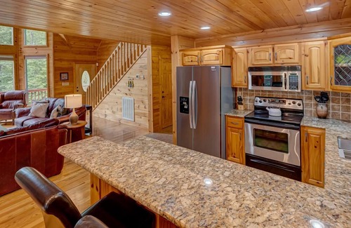 Morganton Cabin | Tumnus Ridge - Mountain View | Super Dog Friendly | Hot tub | Fire Pit