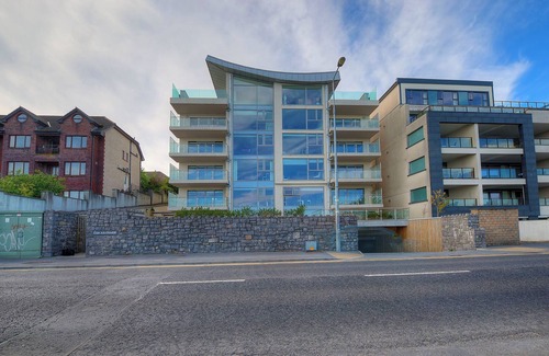 Galway City Centre Apartment | Tur an Tsaile - Galway Lakeside Apartments