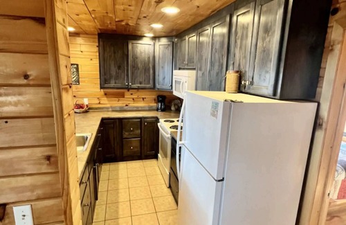 Bryant Cabin | Turkey Hollow with a one of a kind view!