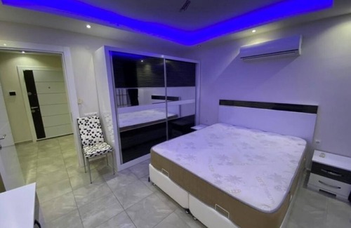 Alanya Apartment | Turkish apartment, good location & close to sea/shops.