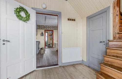 Mora House | Turn-Of-The-Century Villa Near Vasaloppet Trail