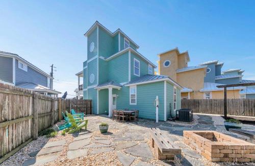 Sunnyside House | Turquoise Tail